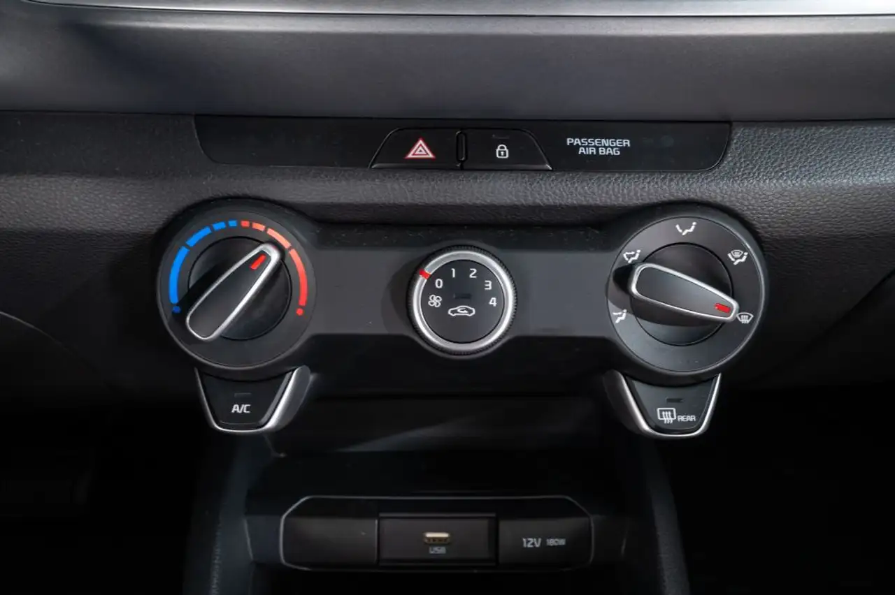 Kia Stonic 1.0 T-GDI 100 OPF DCT7 Vision — معرض صور السيارة 17