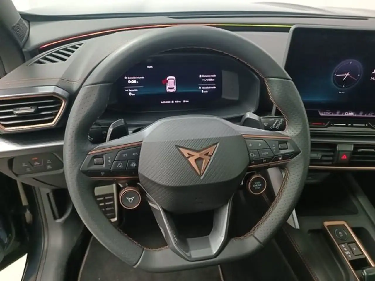 CUPRA Formentor 1.5 eTSI 150 DSG — Vehicle gallery 17