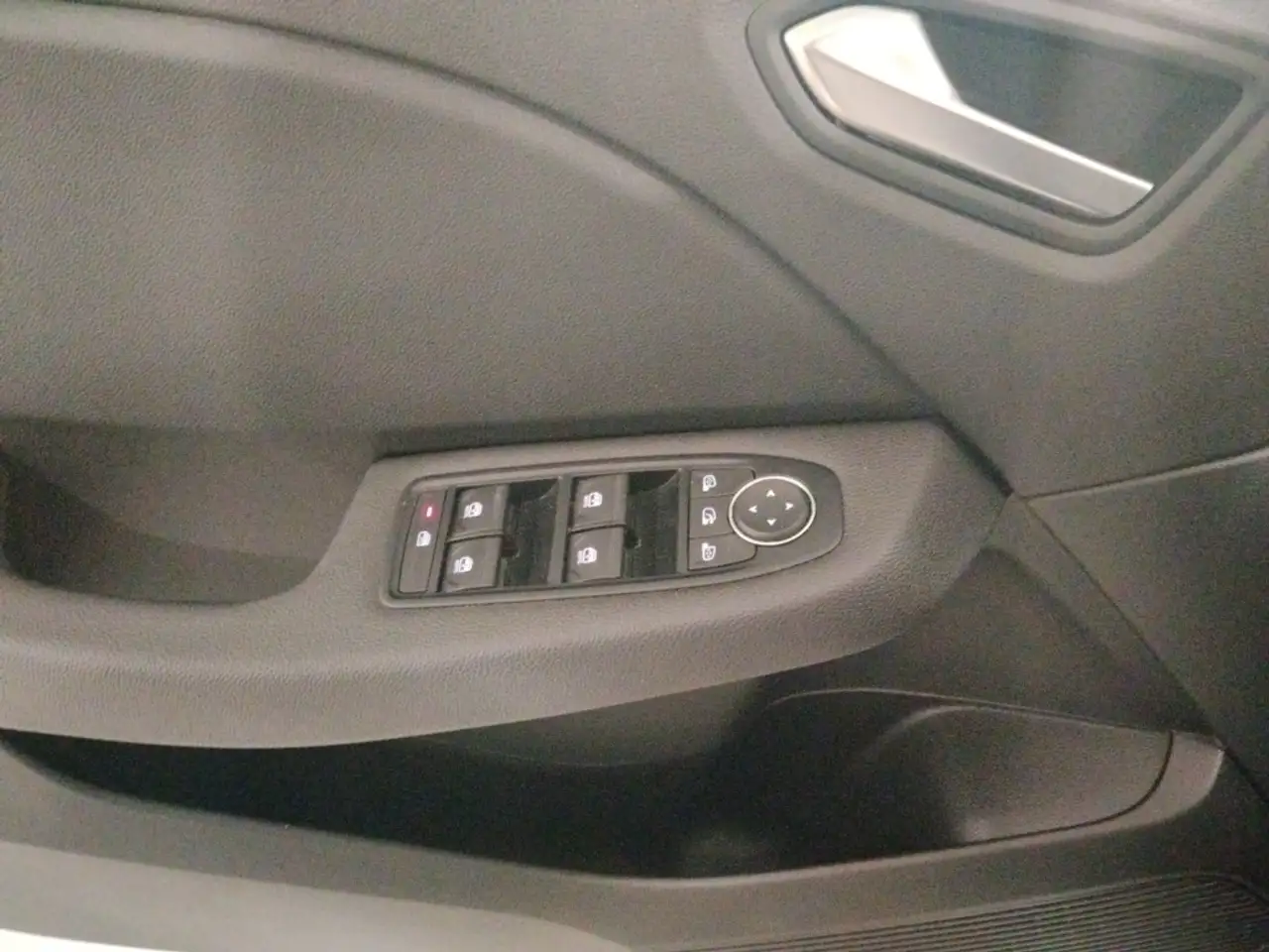 Mitsubishi Colt Pequeño Manual de 5 Puertas — معرض صور السيارة 14