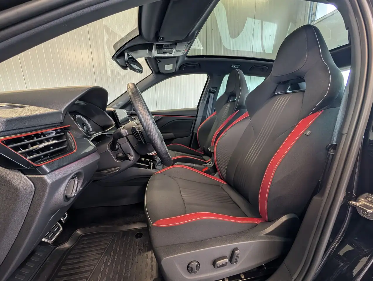 Skoda Kamiq Kamiq 1.0 TSI DSG Monte Carlo AHK EHK RFK SHZ A... — Galerie du véhicule 10