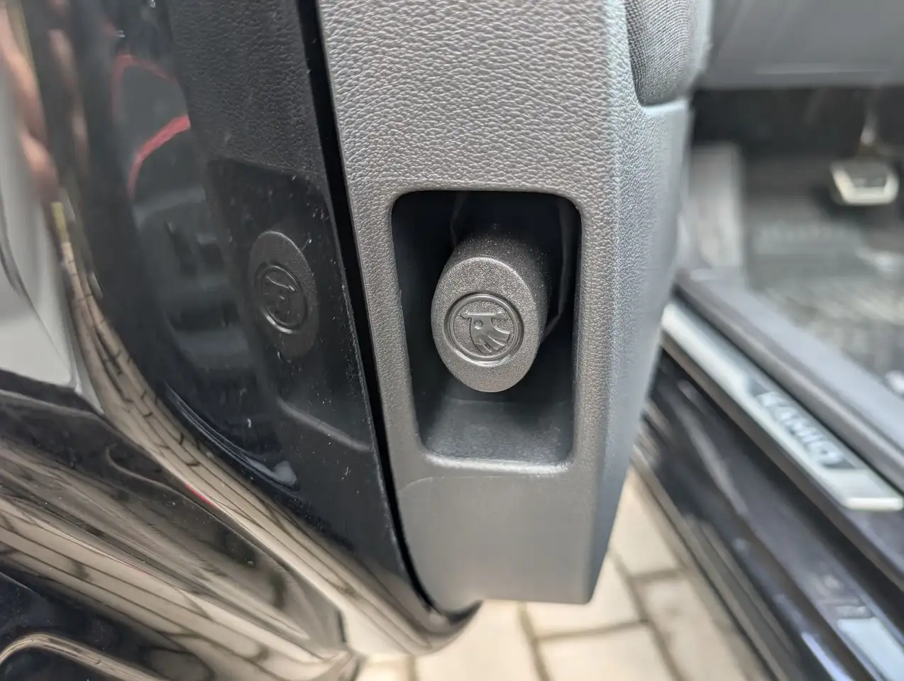 Skoda Kamiq Kamiq 1.0 TSI DSG Monte Carlo AHK EHK RFK SHZ A... — Galerie du véhicule 23