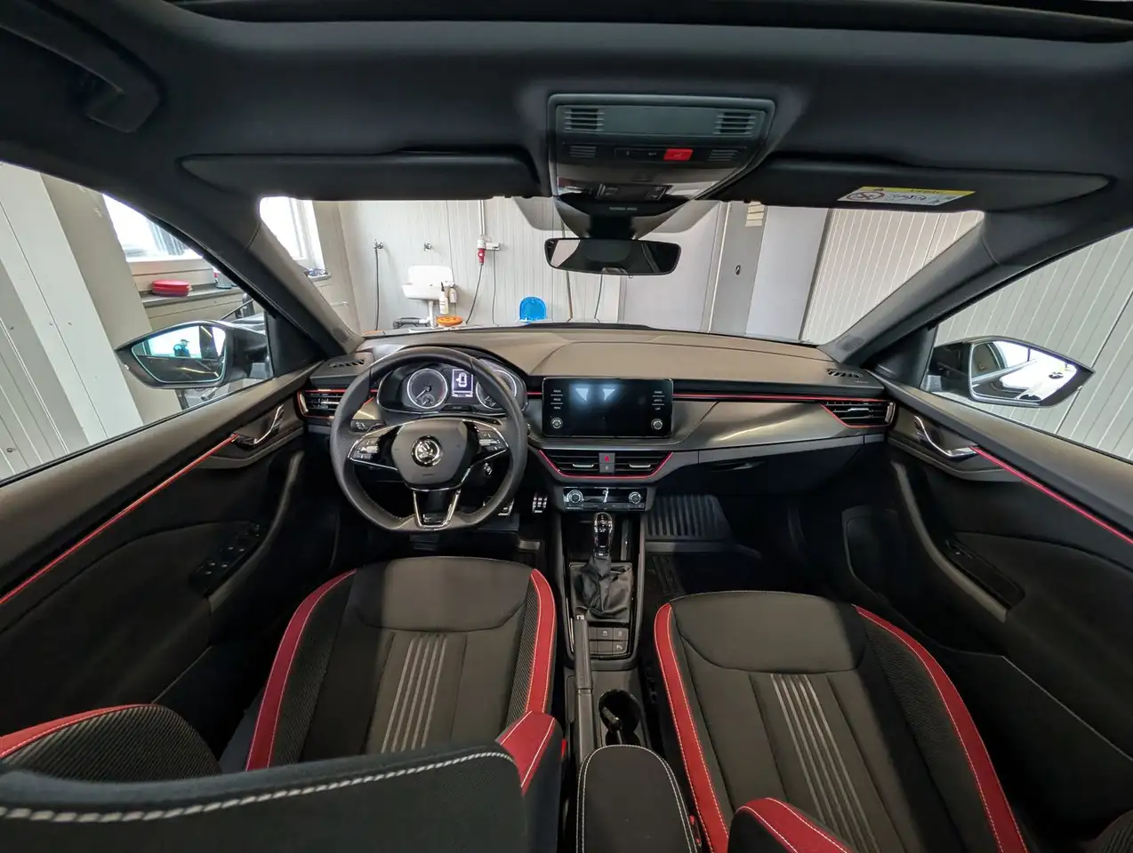 Skoda Kamiq Kamiq 1.0 TSI DSG Monte Carlo AHK EHK RFK SHZ A... — Galerie du véhicule 14
