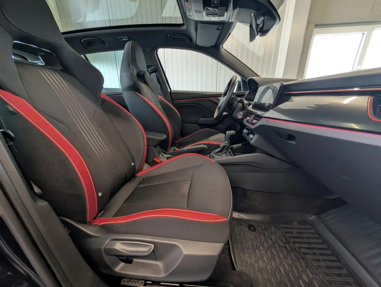 Skoda Kamiq Kamiq 1.0 TSI DSG Monte Carlo AHK EHK RFK SHZ A... — Galerie du véhicule 17
