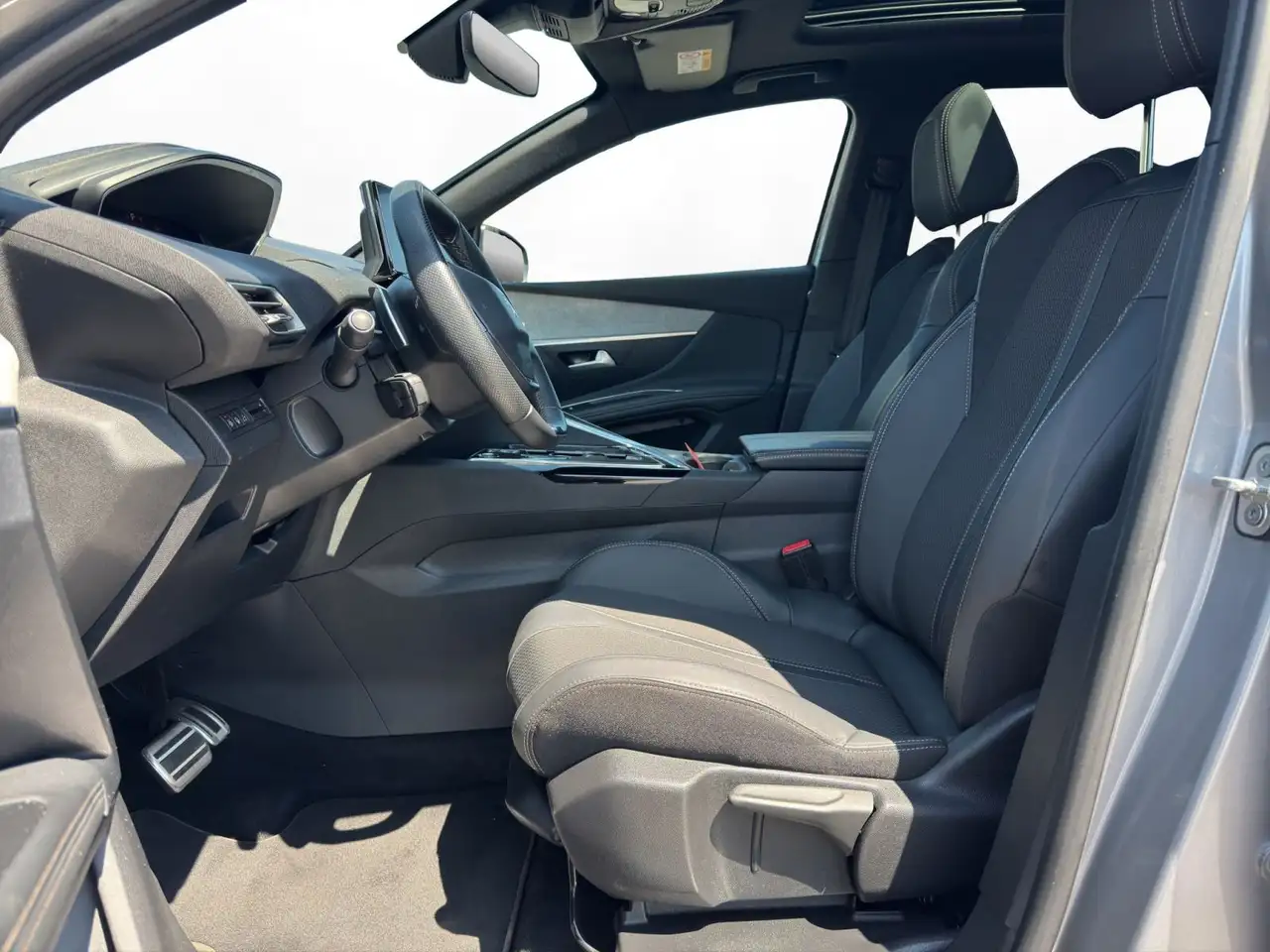 Peugeot 3008 GT PT130 EAT8 Schiebedach Kamera ACC PDC SH — Vehicle gallery 9