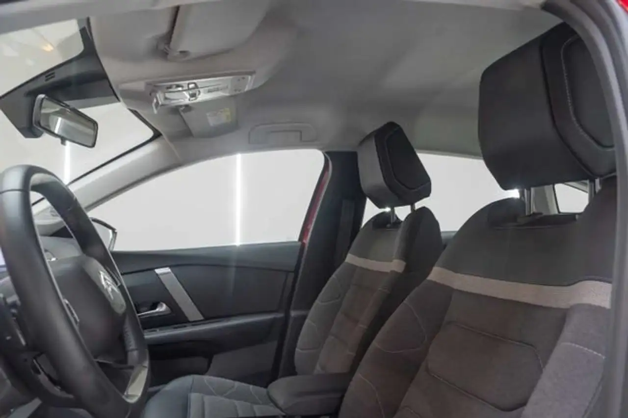 Citroen C4 Hybrid 136 e-DCS6 Plus — Galerie du véhicule 17