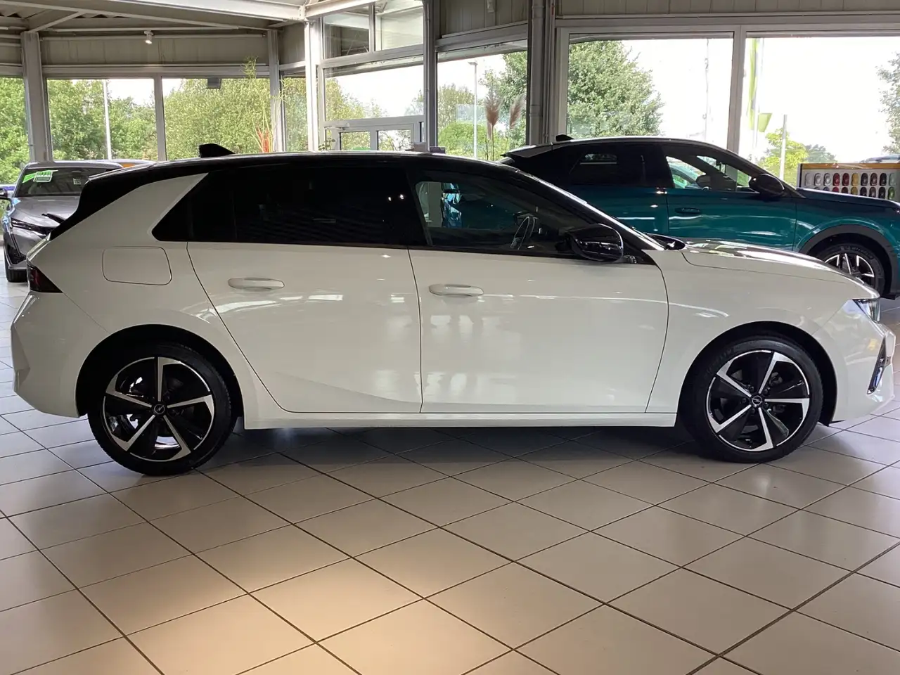 Opel Astra L 1,2 Turbo GS LED+DAB+NS+Lenkrad/Sitzheiz. — معرض صور السيارة 5