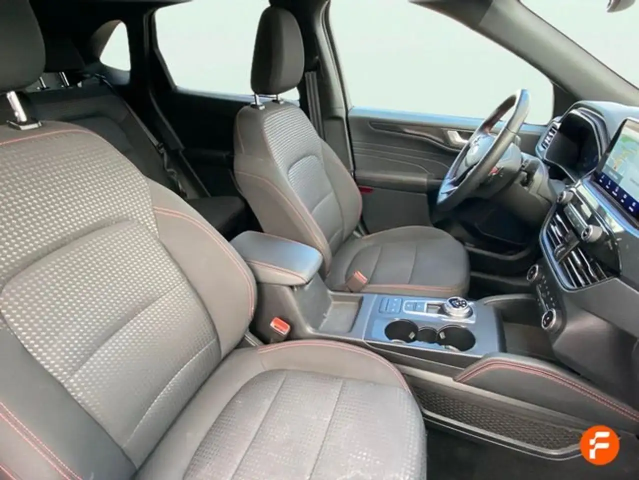 Ford Kuga 2.0 EcoBlue ST-Line FWD 120 Aut. — معرض صور السيارة 9
