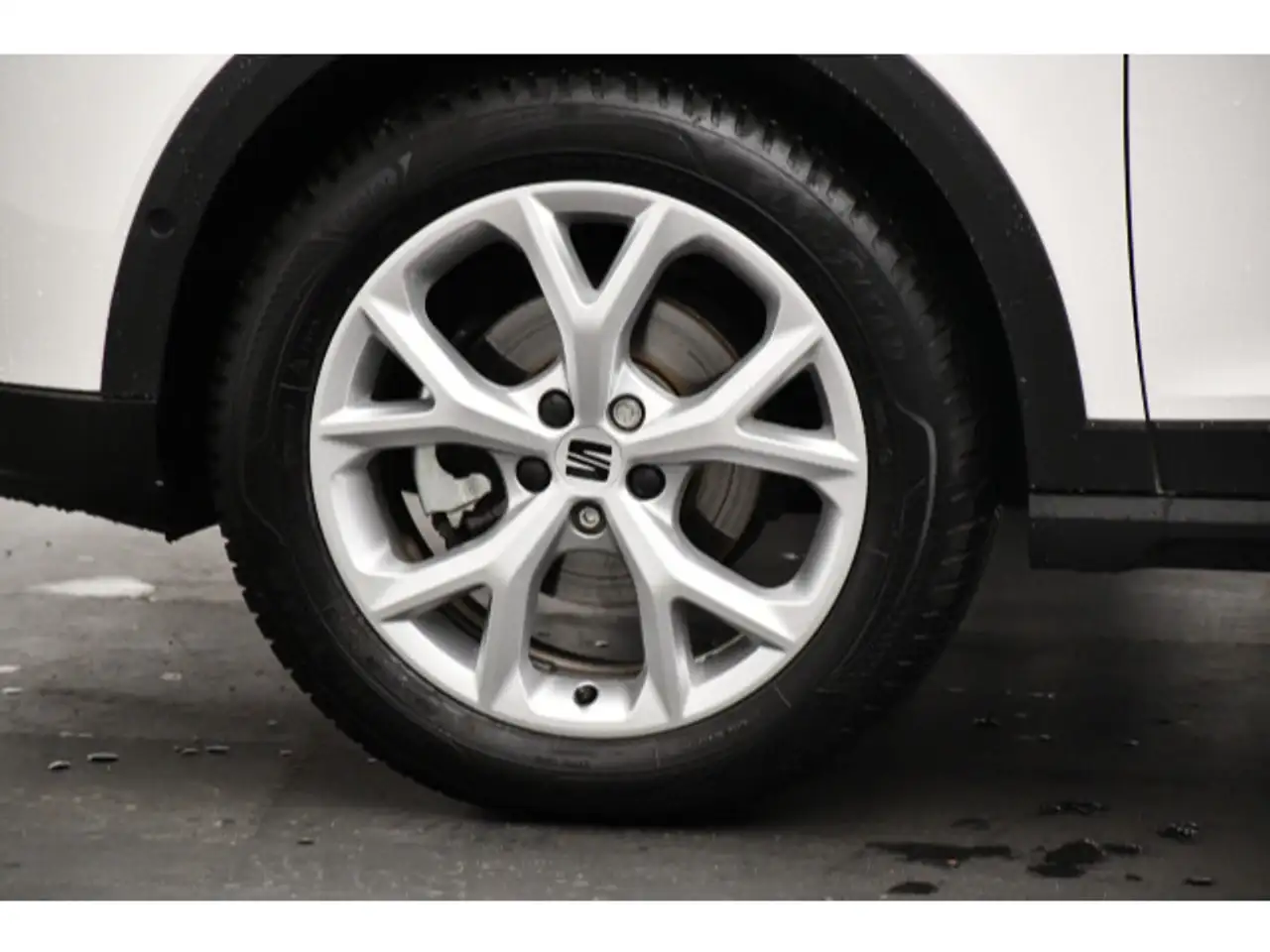 SEAT Arona 1.0 TSI FR Rückfahrkam/LED/Navi — Vehicle gallery 13