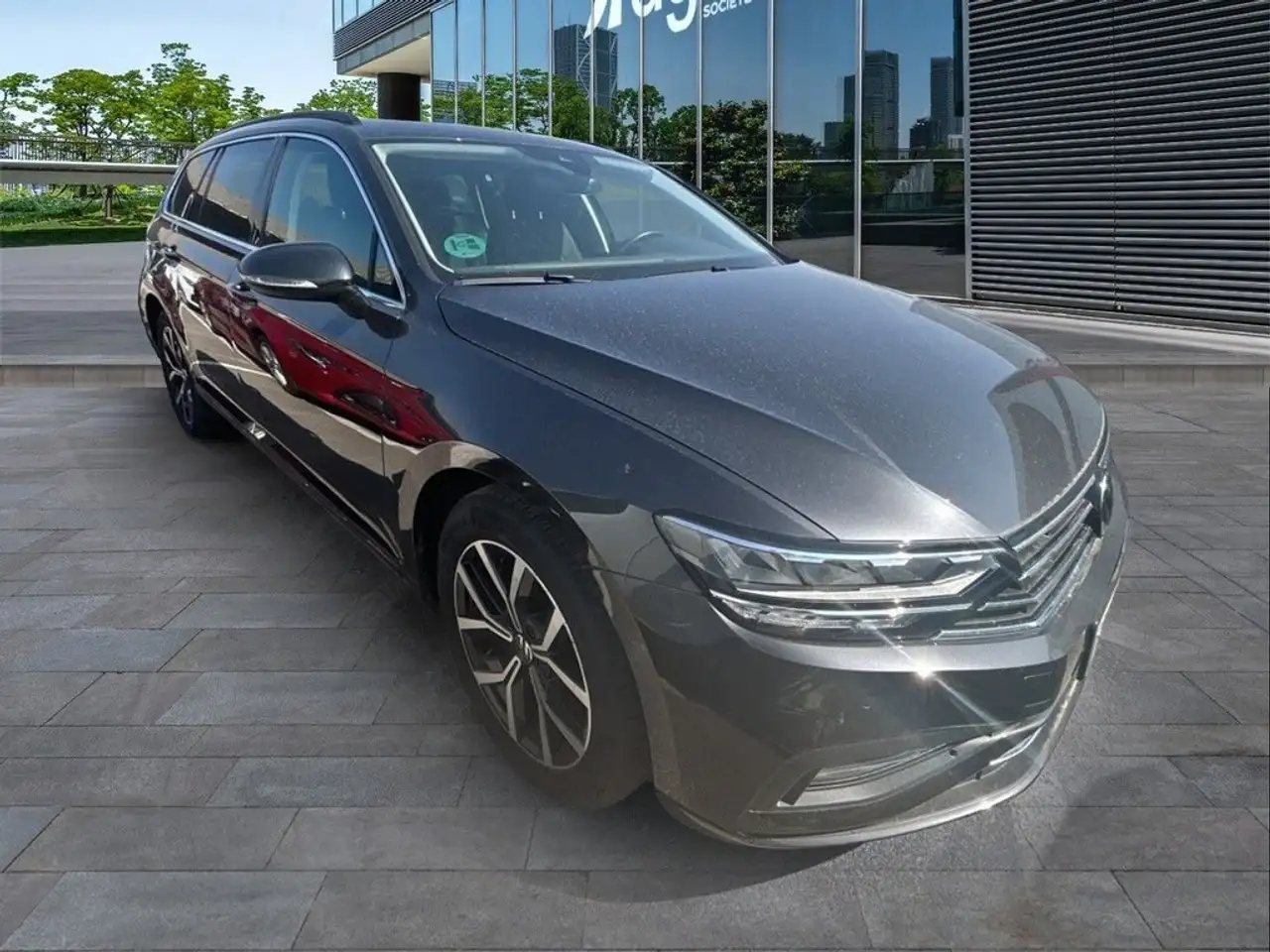 Volkswagen Passat Variant 2.0TDI EVO Executive 110kW — Vehicle gallery 3