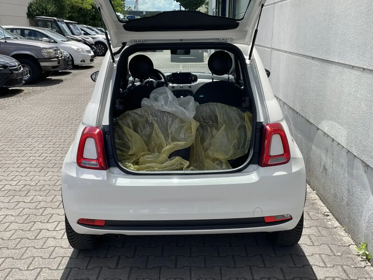 Fiat 500 1.0 Mild Hybrid Klima Tmat DAB CarPlay AndAuto — معرض صور السيارة 10