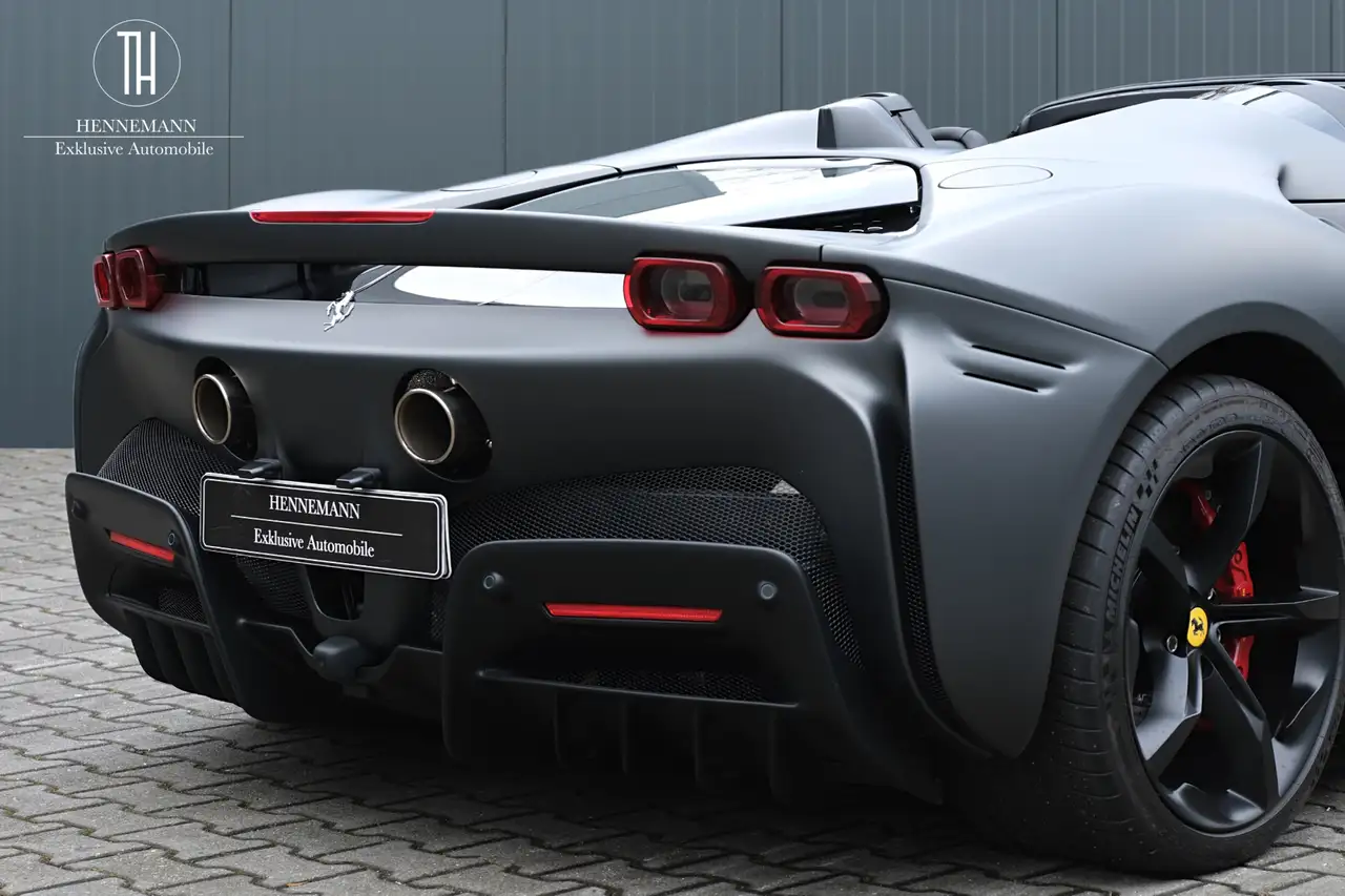 Ferrari SF90 Spider Matt*ADAS*Carbon*360°*Lift*JBL*AFS* — Vehicle gallery 12