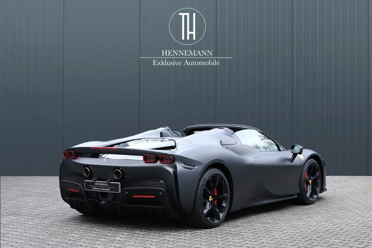 Ferrari SF90 Spider Matt*ADAS*Carbon*360°*Lift*JBL*AFS* — Vehicle gallery 4
