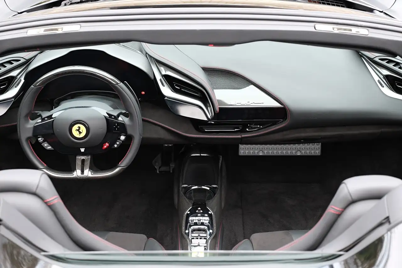 Ferrari SF90 Spider Matt*ADAS*Carbon*360°*Lift*JBL*AFS* — Vehicle gallery 18