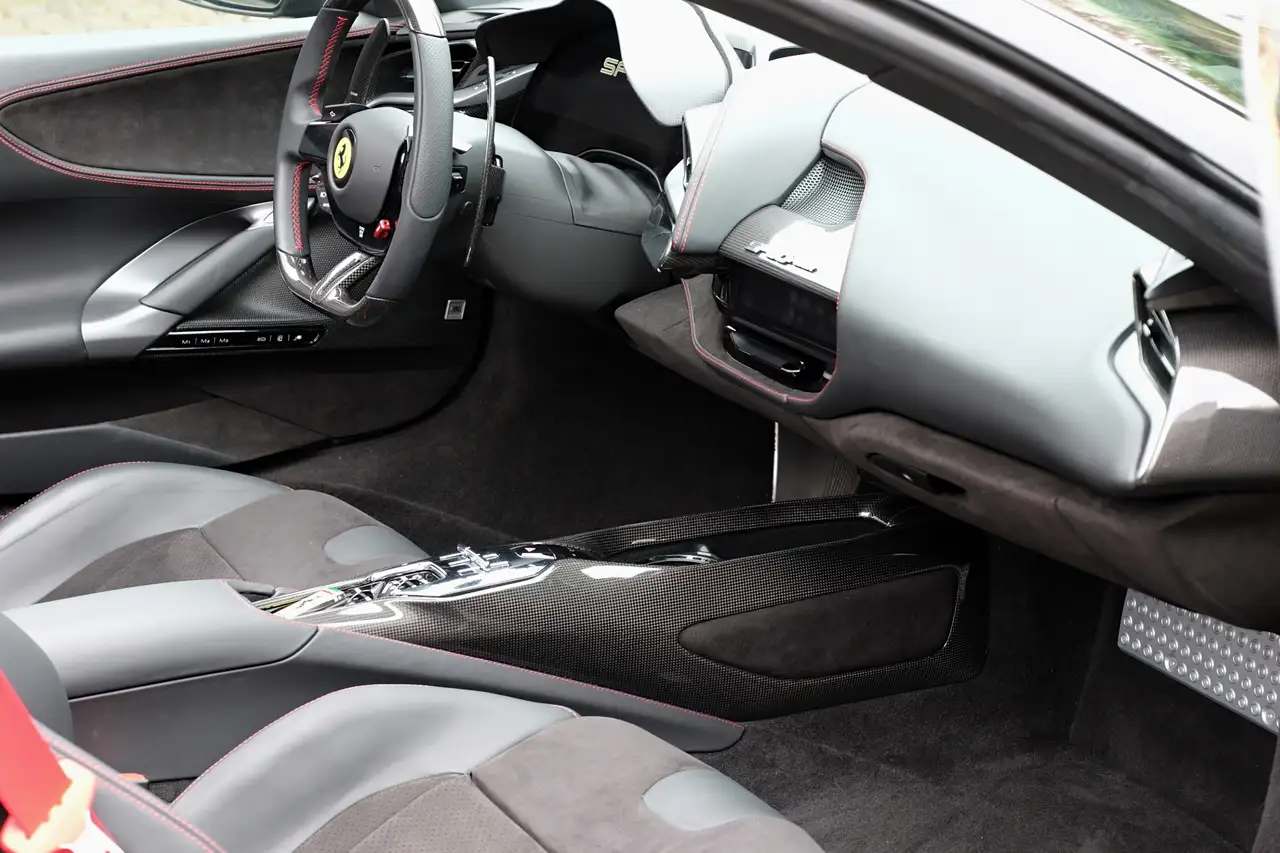 Ferrari SF90 Spider Matt*ADAS*Carbon*360°*Lift*JBL*AFS* — Vehicle gallery 22