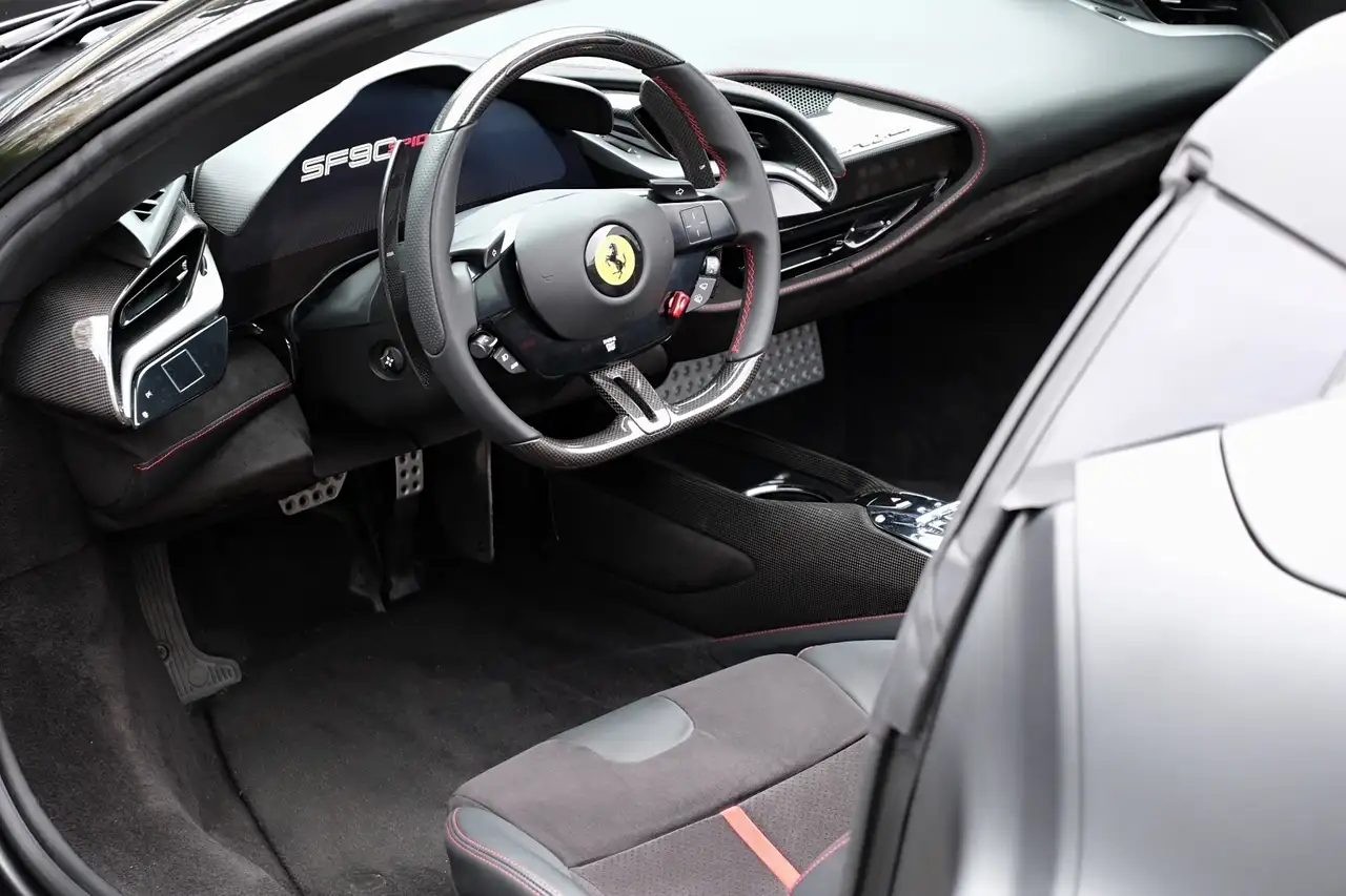 Ferrari SF90 Spider Matt*ADAS*Carbon*360°*Lift*JBL*AFS* — Vehicle gallery 15