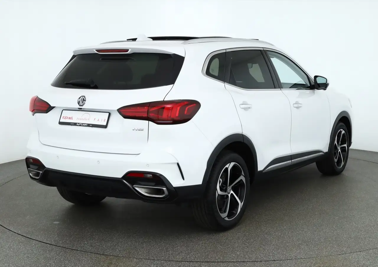MG HS 1.5 Comfort Panorama Digitales Cockpit 360° — معرض صور السيارة 6