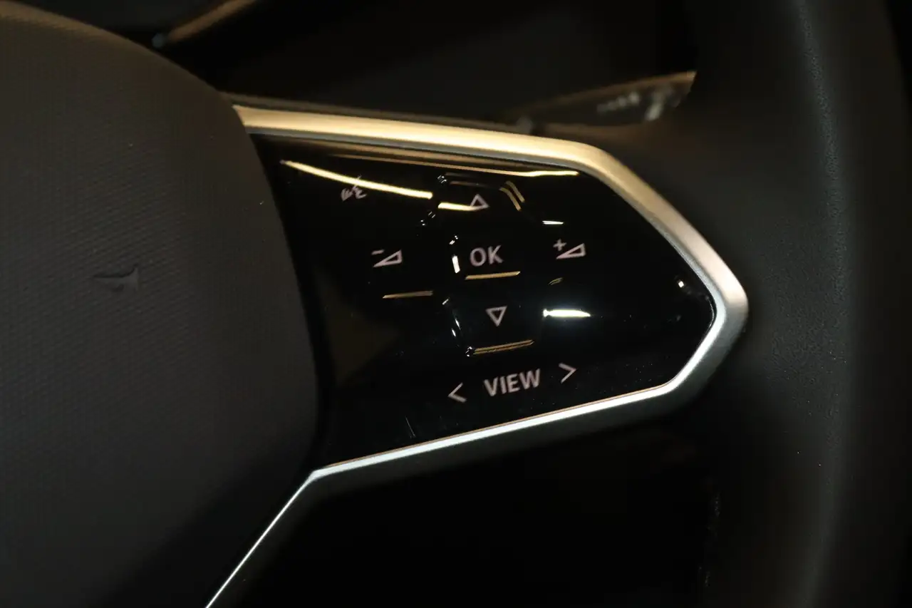 Volkswagen ID.3 Pro 150 kW 62 kw h-CCS-LED-PDC-APPS-DAB- — Vehicle gallery 14