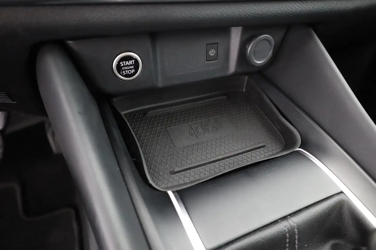 Nissan Qashqai N-Connecta 1.3 Dig-T LED ACC Navi Pano — Vehicle gallery 13