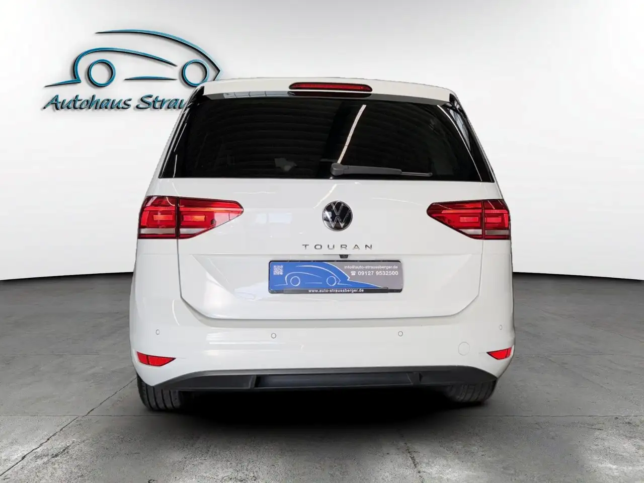 Volkswagen Touran Comfortline BMT ACC 3ZK SHZ QI — Vehicle gallery 5