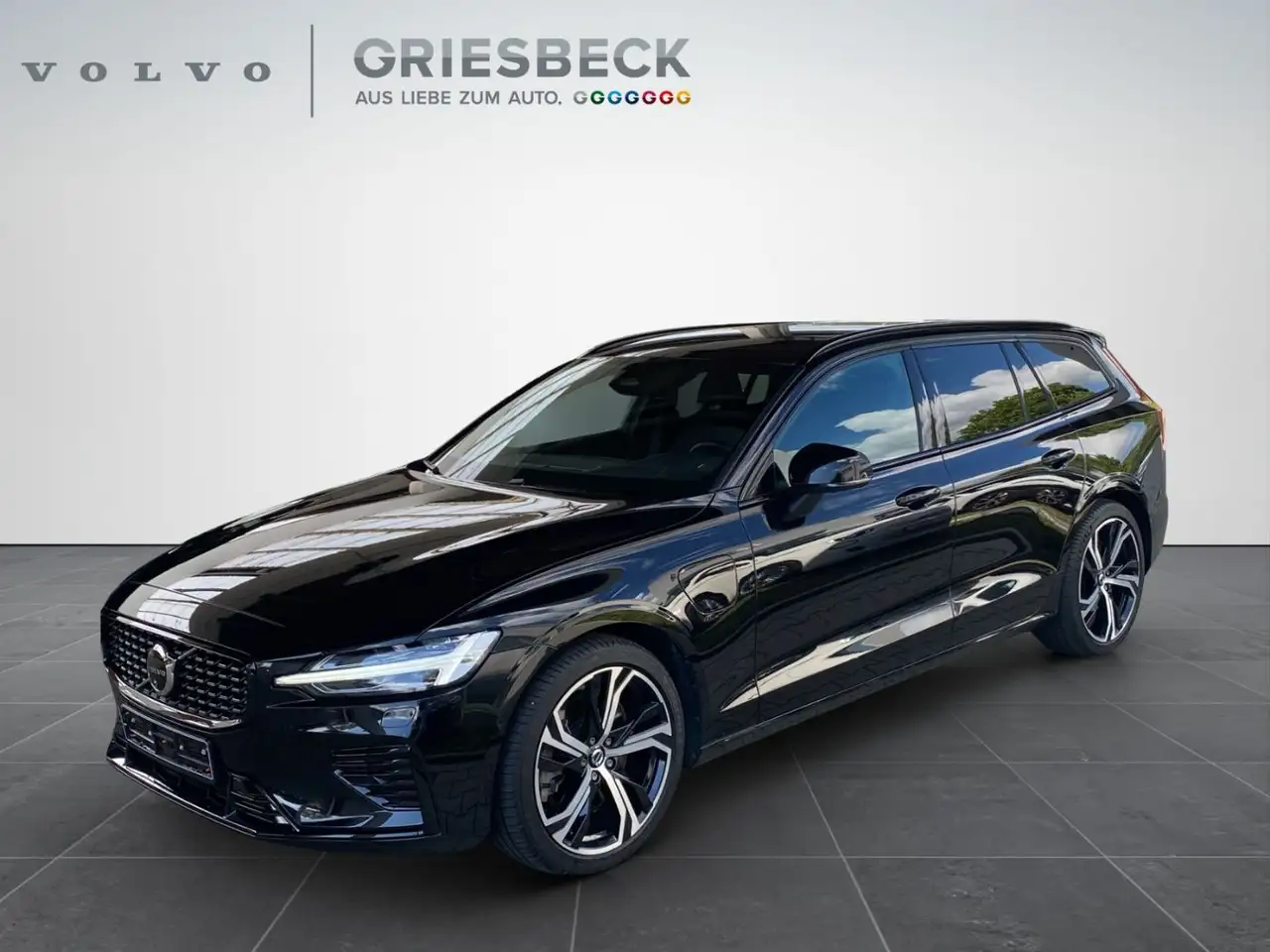 Volvo V60 Kombi T8 Plus Dark Recharge WiPa*LED*DAB* — Deggendorf