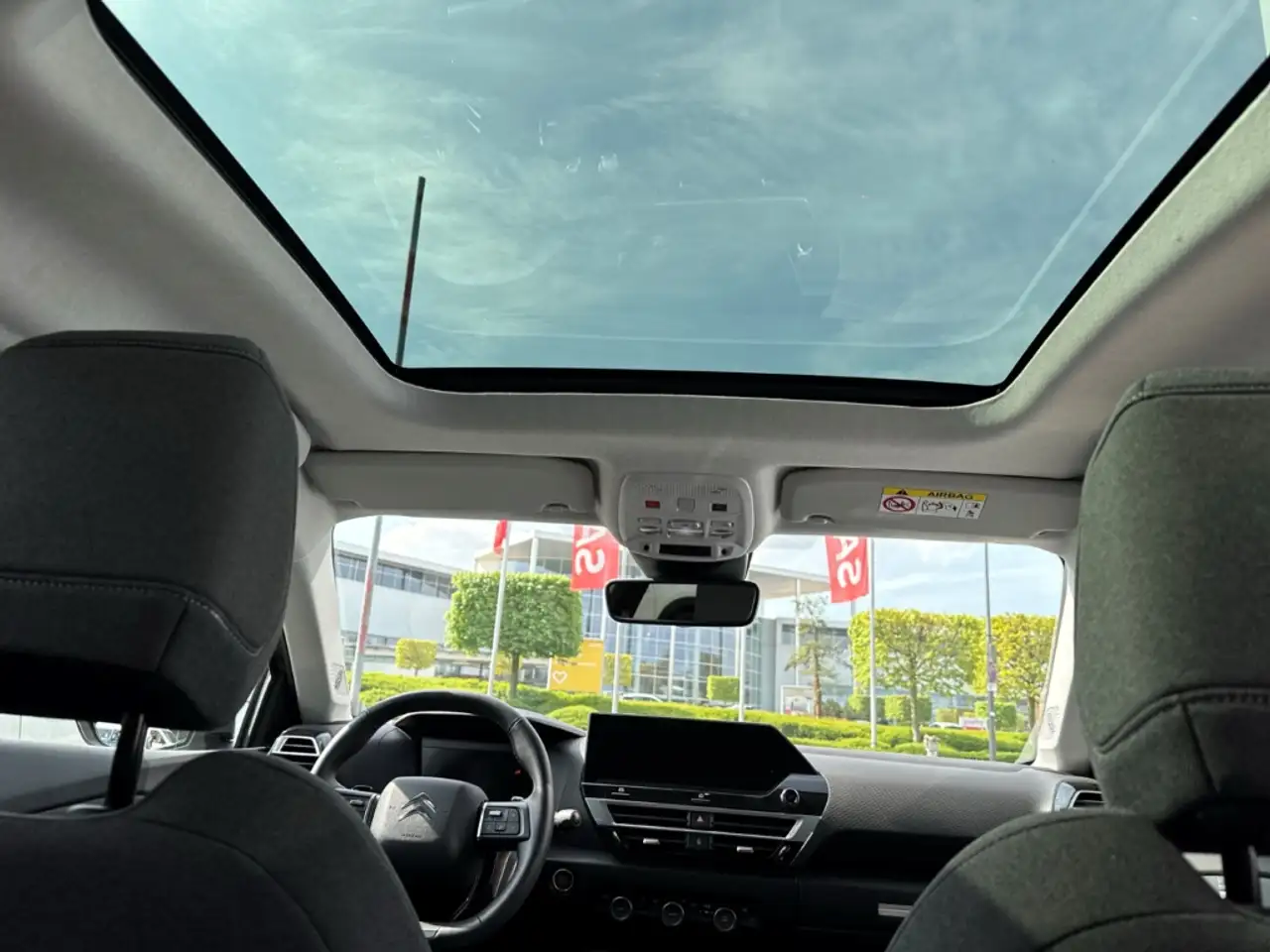 Citroen C4 Max 1.2 PureTech 130 EU6d HUD Navi Digitales Cockp — Galerie du véhicule 12