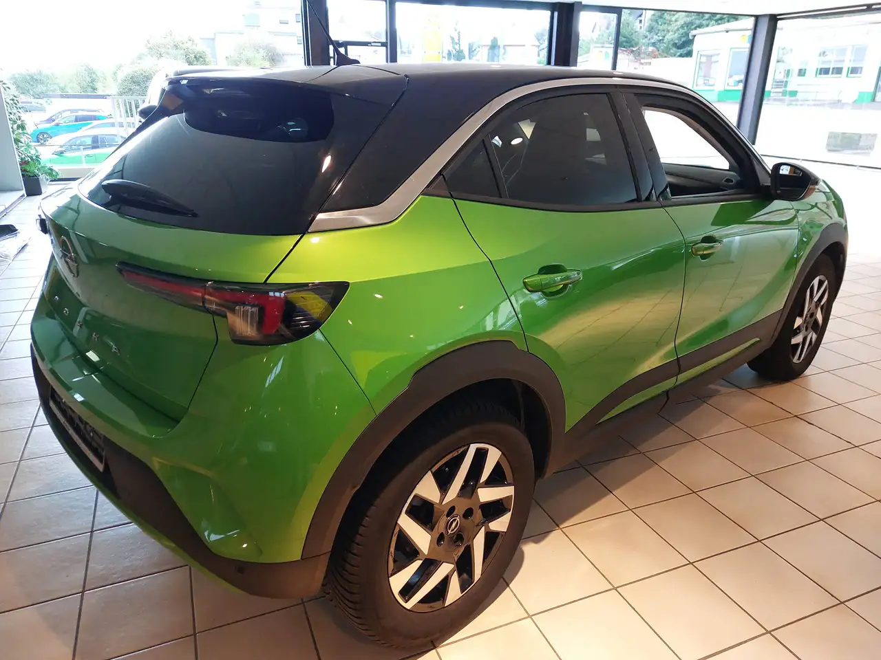 Opel Mokka Elegance — Vehicle gallery 3