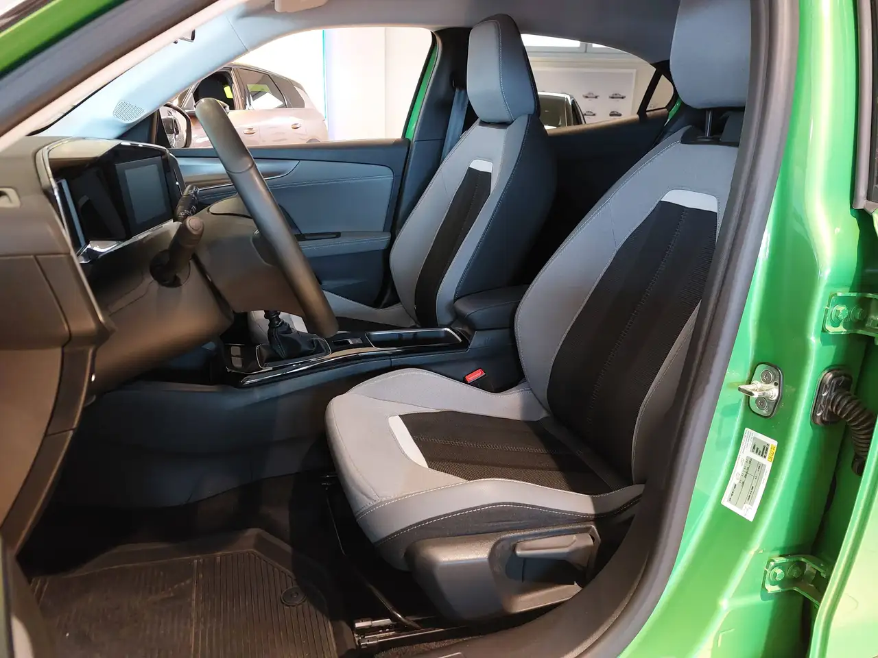 Opel Mokka Elegance — Vehicle gallery 9