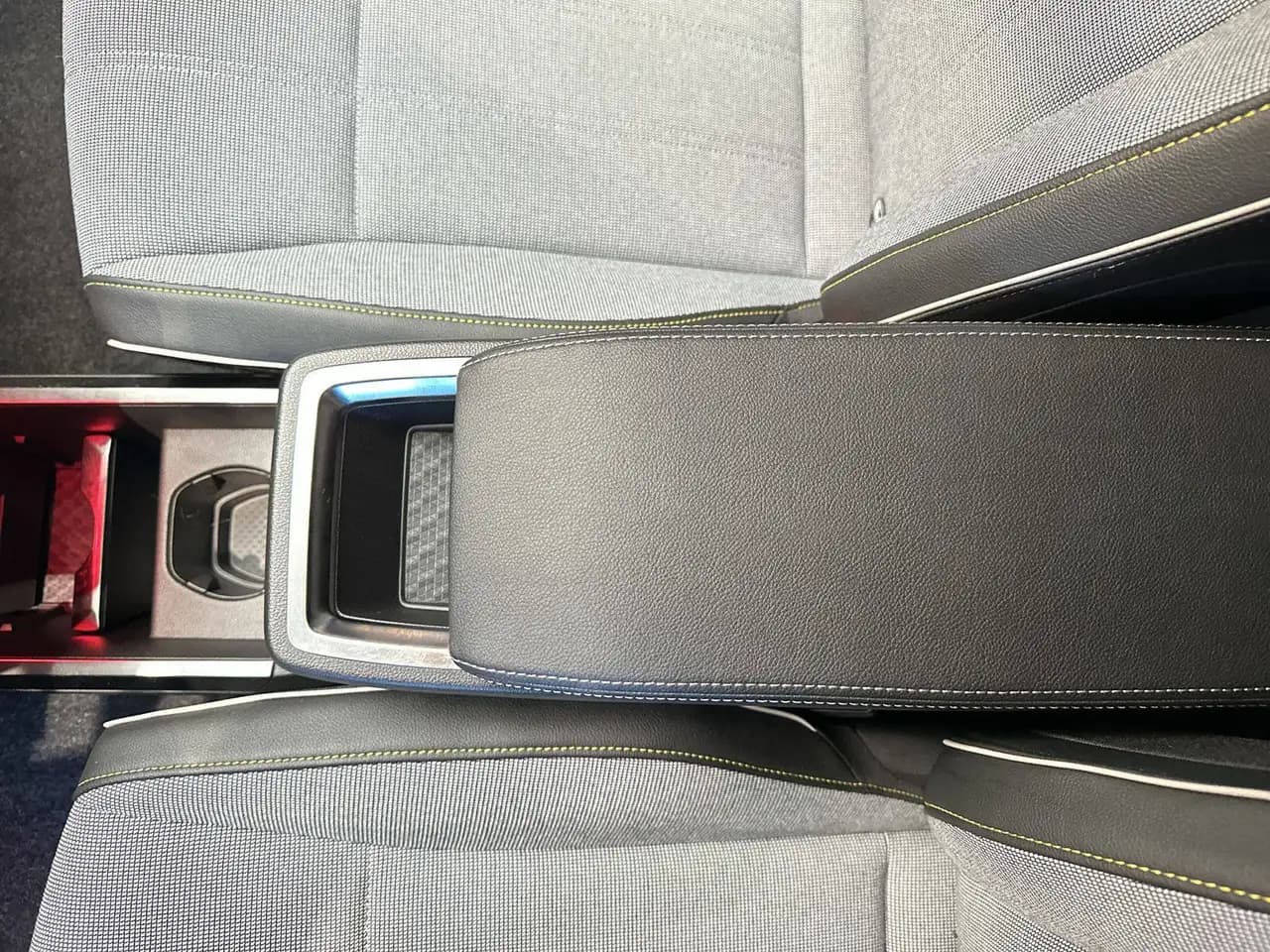 Renault Scenic Techno 220 Long Range 360°K — Galerie du véhicule 15