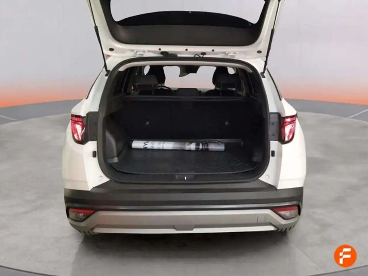 Hyundai TUCSON 1.6 T PHEV 4x4 Tecno Sky AT — Vehicle gallery 7