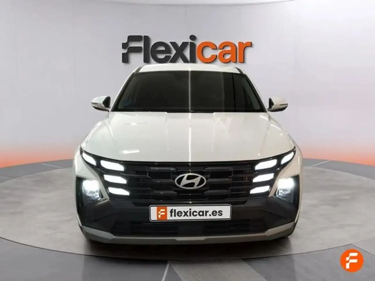 Hyundai TUCSON 1.6 T PHEV 4x4 Tecno Sky AT — Vehicle gallery 2