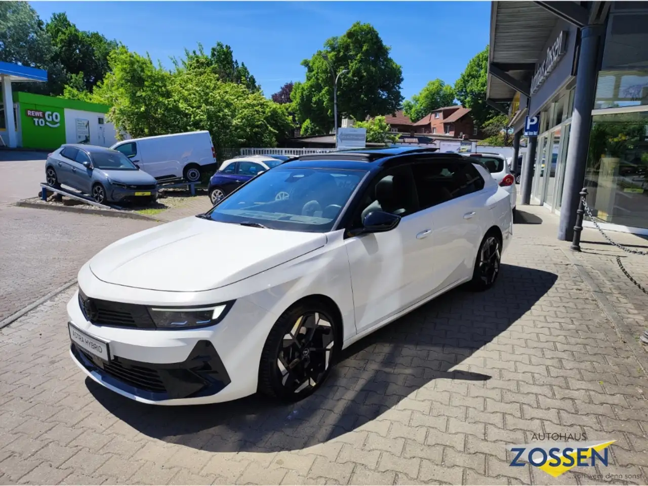 Opel Astra L Sports Tourer GSe Plug-in-Hybrid — معرض صور السيارة 2