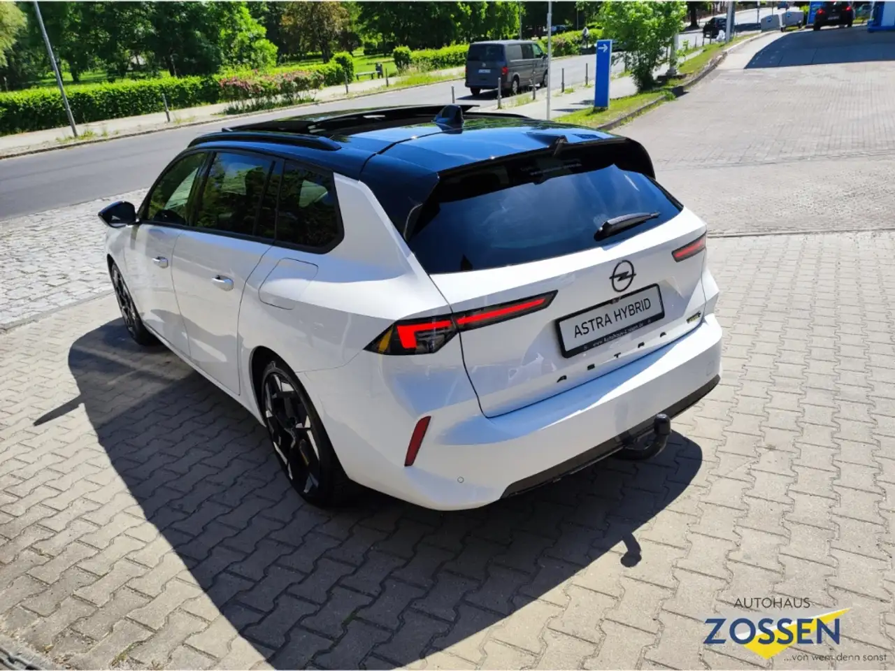 Opel Astra L Sports Tourer GSe Plug-in-Hybrid — معرض صور السيارة 6