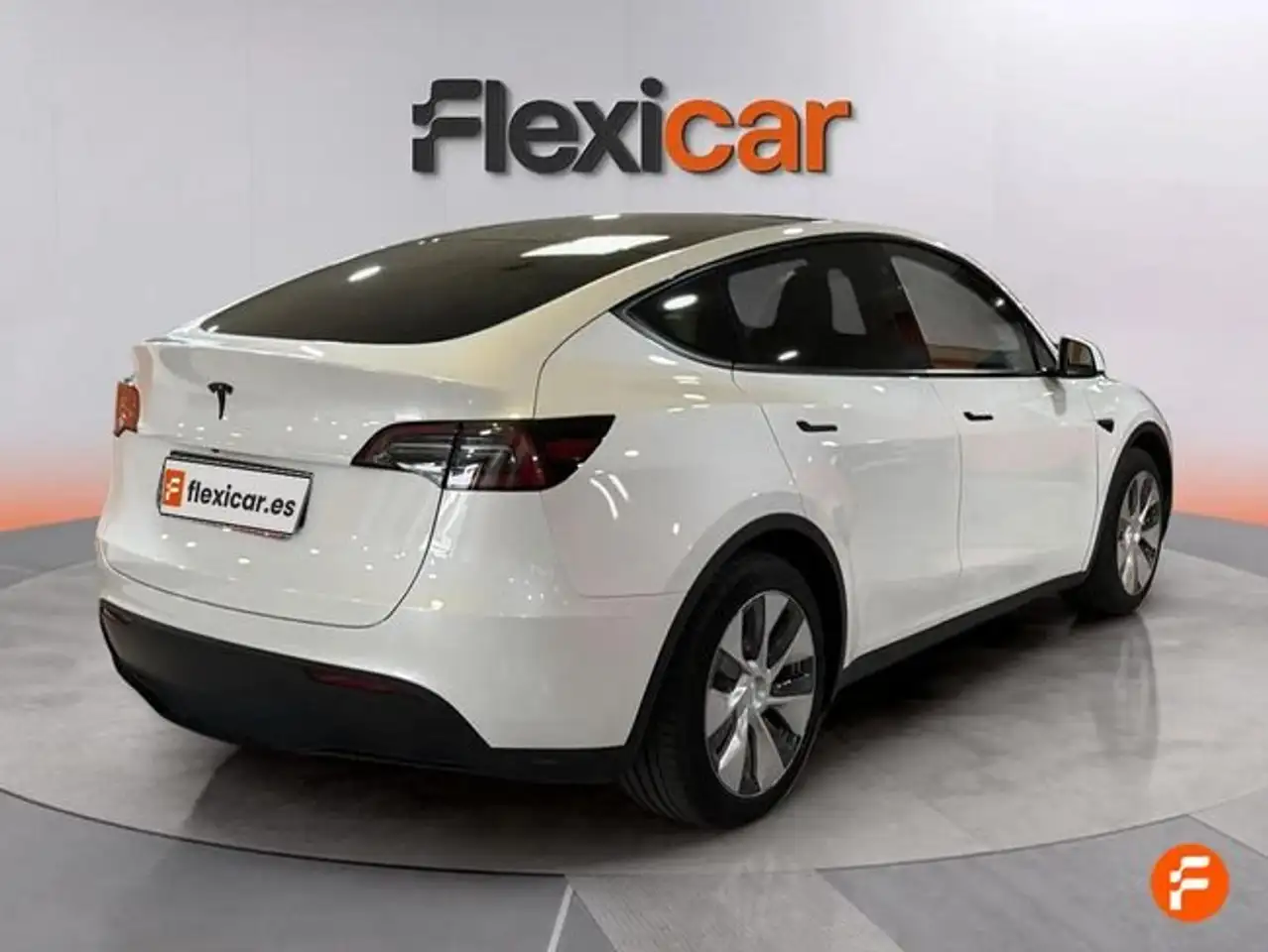 Tesla Model Y Tracción Trasera RWD — Vehicle gallery 8