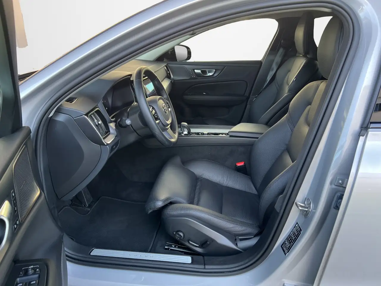 Volvo V60 Plus Dark **Businesspaket****AHK** — Vehicle gallery 7