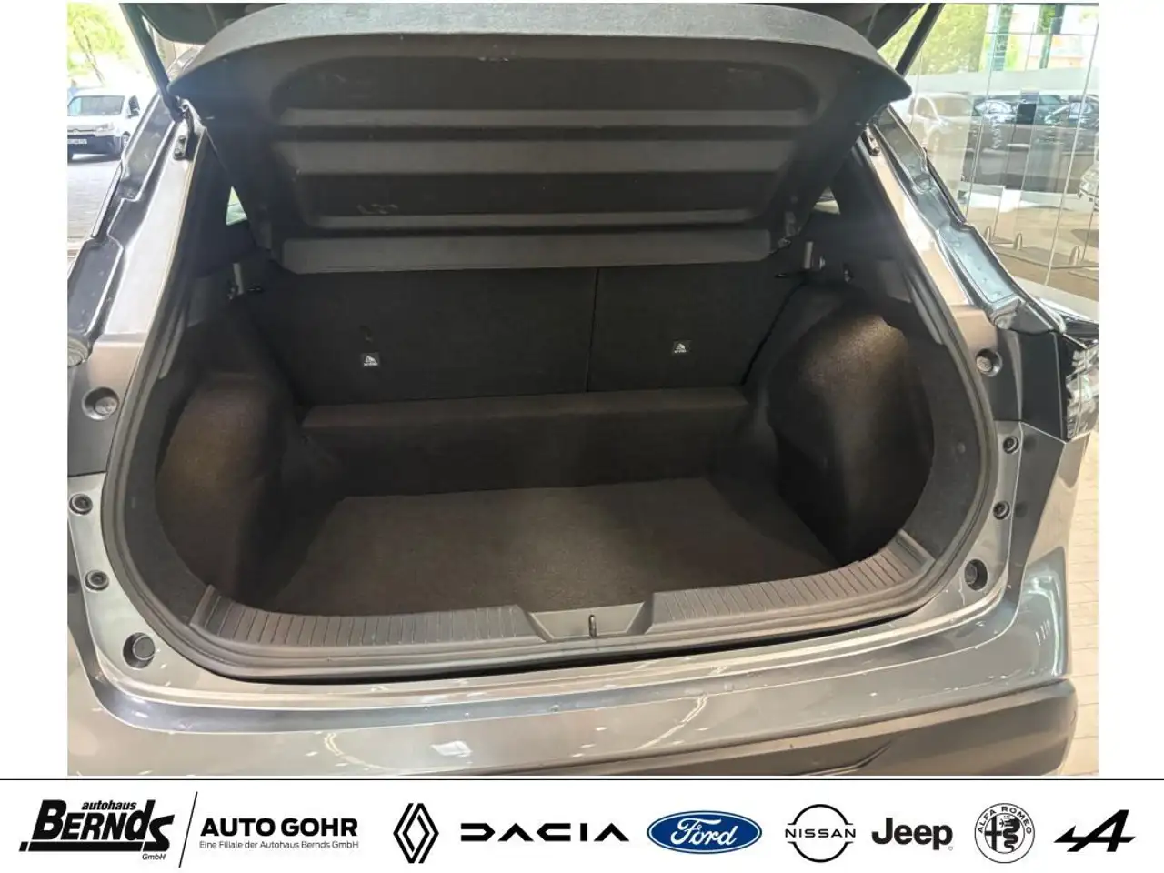 Nissan Qashqai 1.3 DIG-T MHEV Acenta KLIMA PDC NAVI WINTER-Pkt. — معرض صور السيارة 6