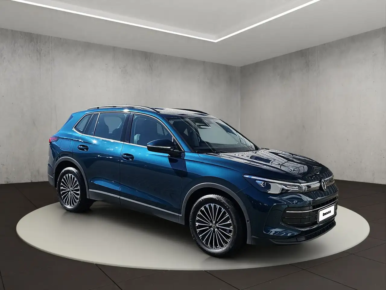 Volkswagen Tiguan 1,5 eTSI Life DSG, AHK, NAVI, Allwetterre — Vehicle gallery 7