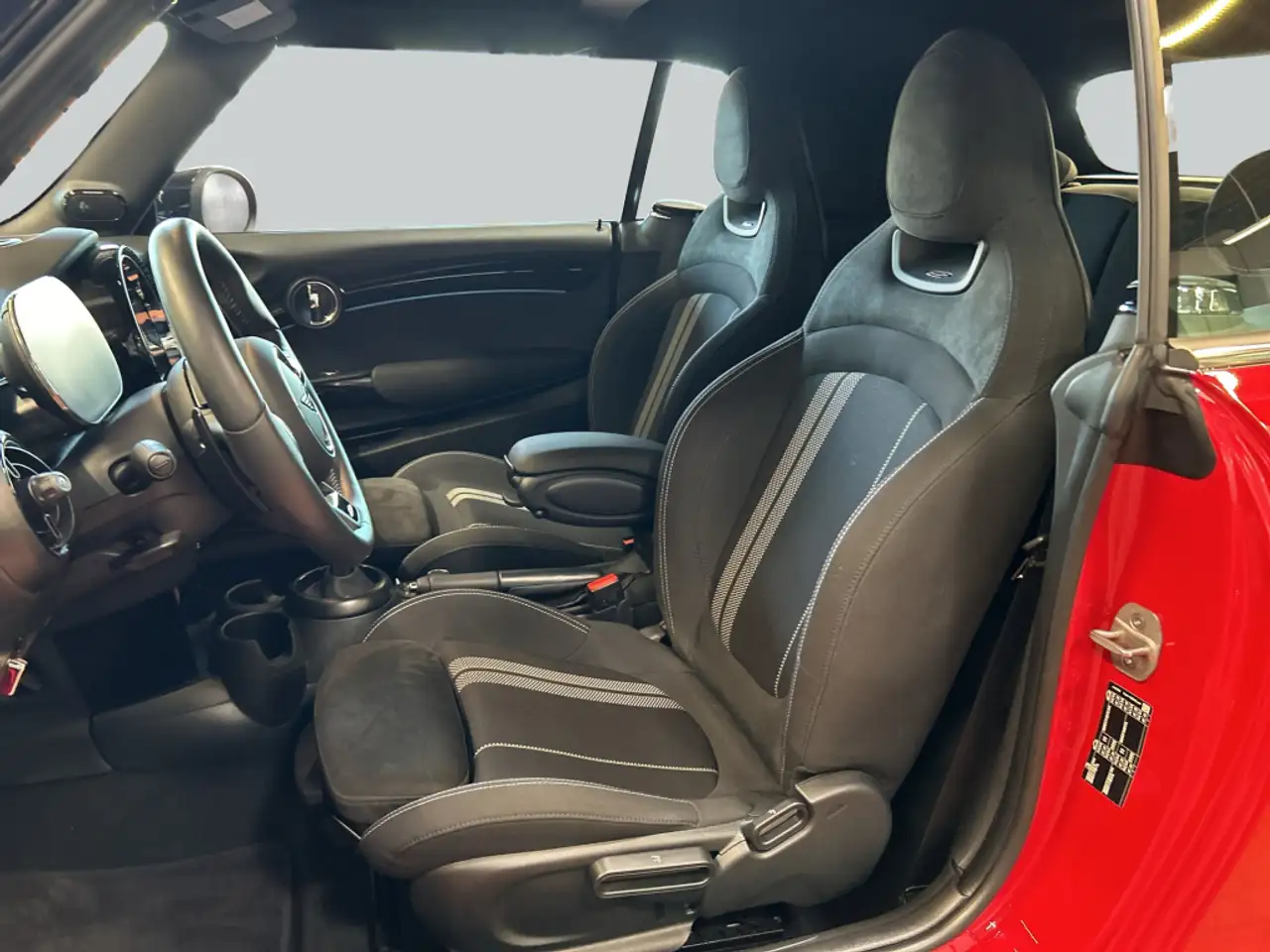 MINI Cooper S Cabrio Cooper S JCW Trim SHZ, Rückfahrkamera — معرض صور السيارة 12