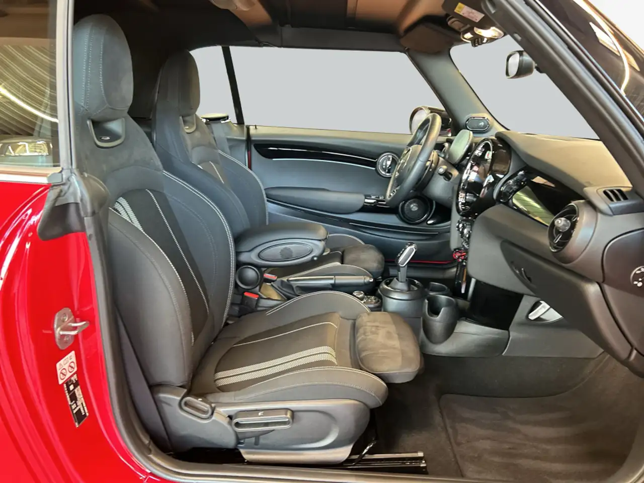 MINI Cooper S Cabrio Cooper S JCW Trim SHZ, Rückfahrkamera — معرض صور السيارة 14
