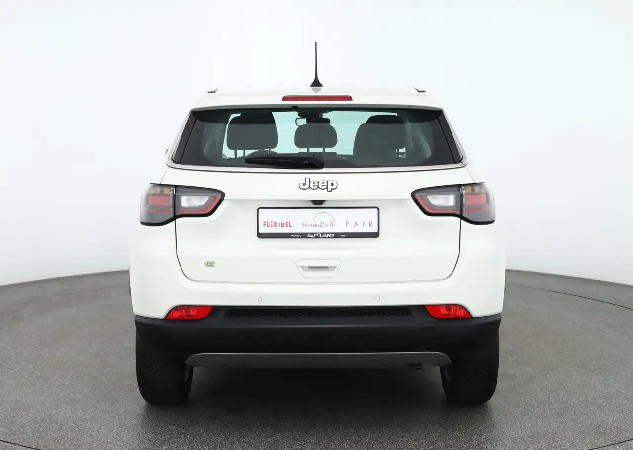Jeep Compass 1.5 M-Hybrid Altitude LED Teilleder DAB — Vehicle gallery 4