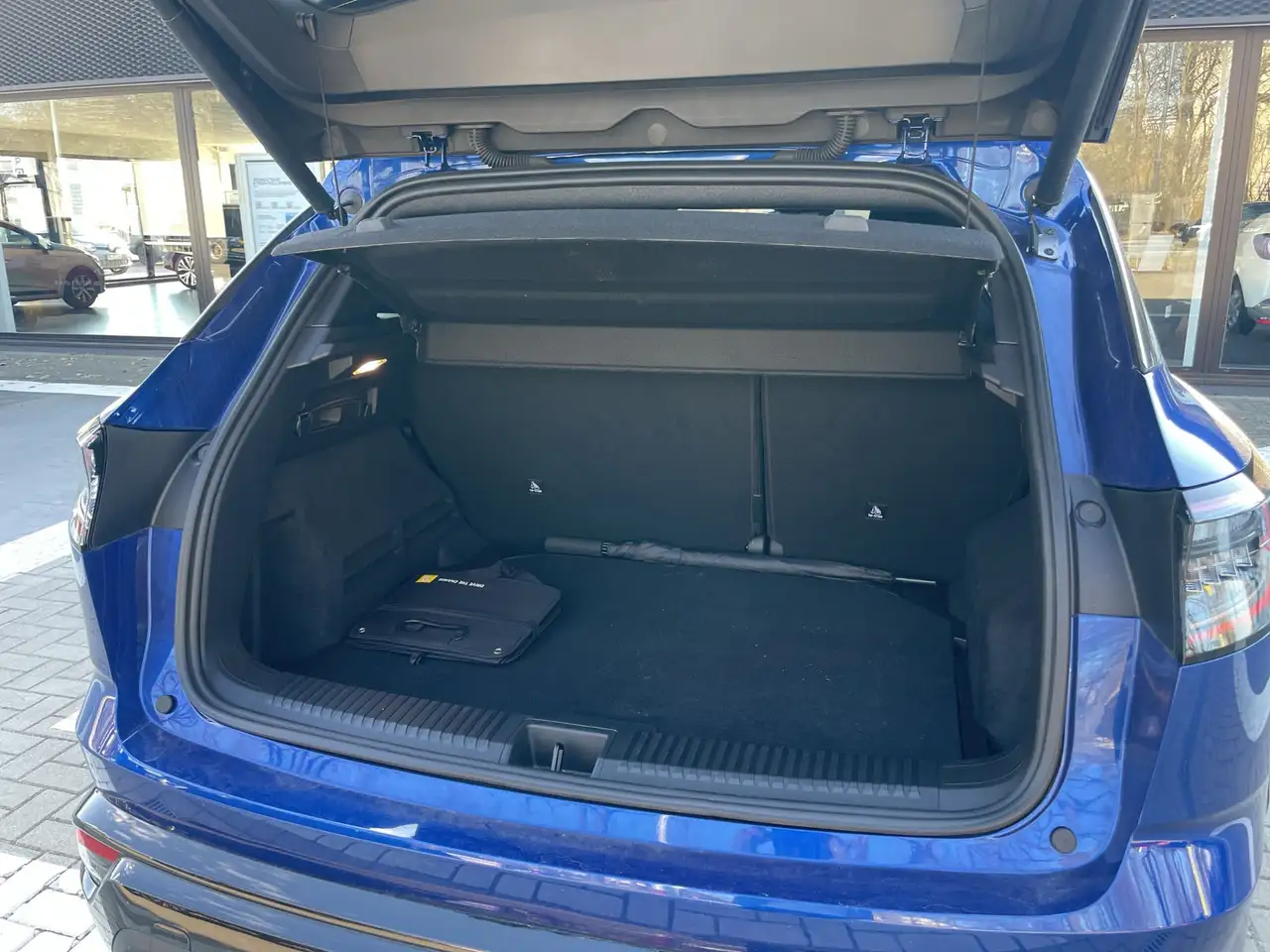 Renault Austral E-Tech Full Hybrid 200 Iconic — Galerie du véhicule 15