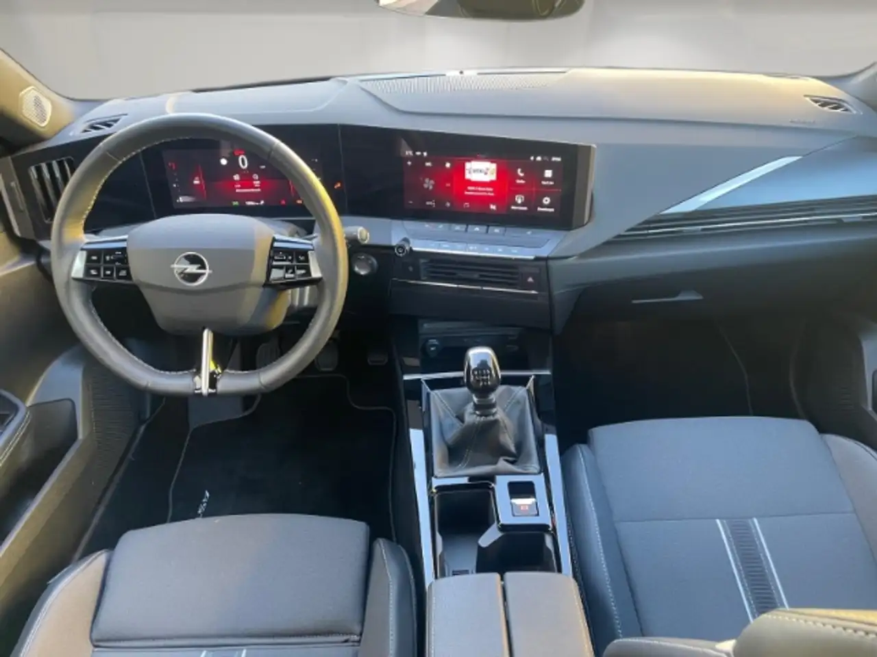 Opel Astra GS 1,2 Navi/Lenkrad/Sitzheizung/Klimaautomatik/PDC — Galería del vehículo 11