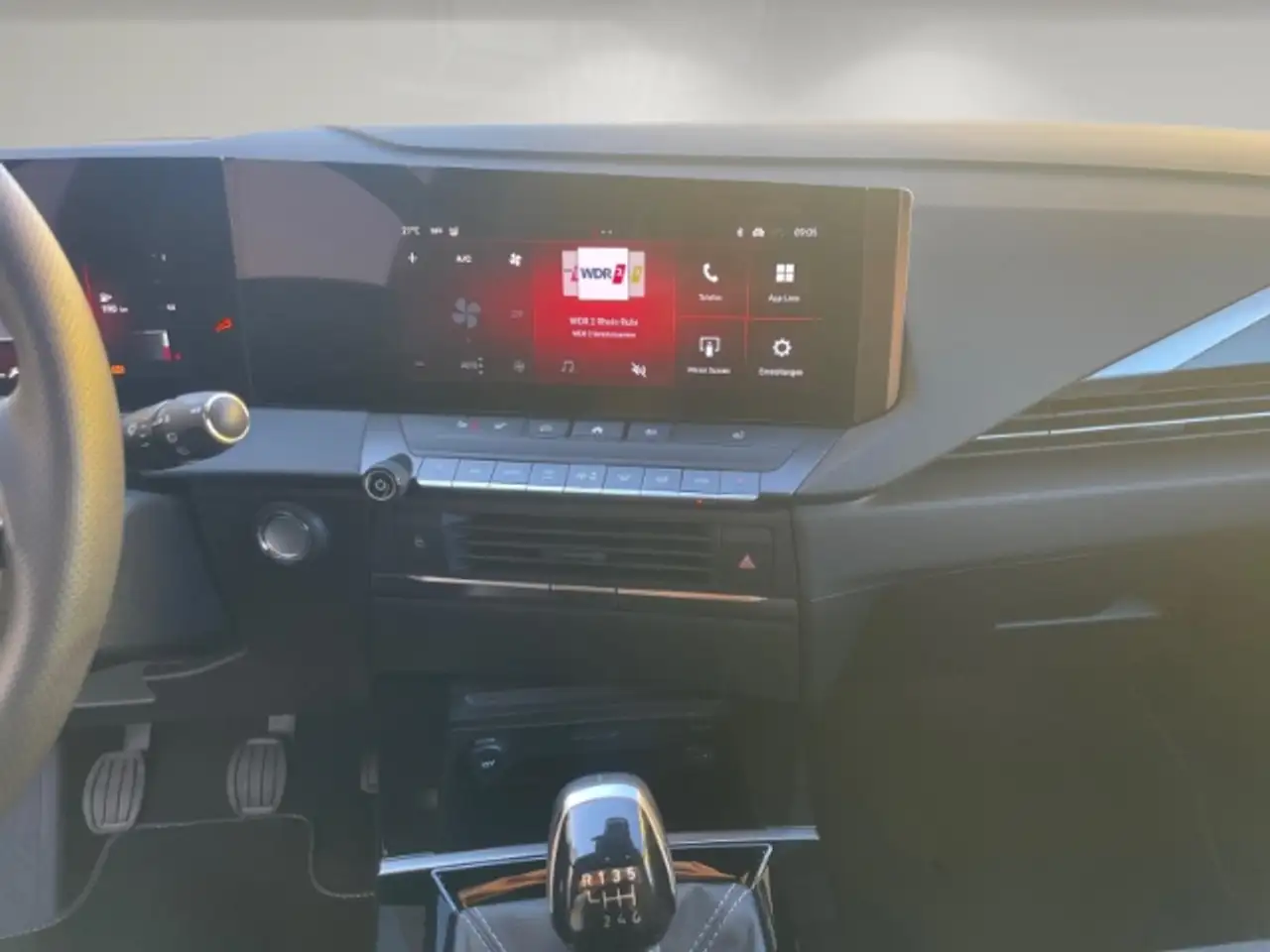 Opel Astra GS 1,2 Navi/Lenkrad/Sitzheizung/Klimaautomatik/PDC — Galería del vehículo 9
