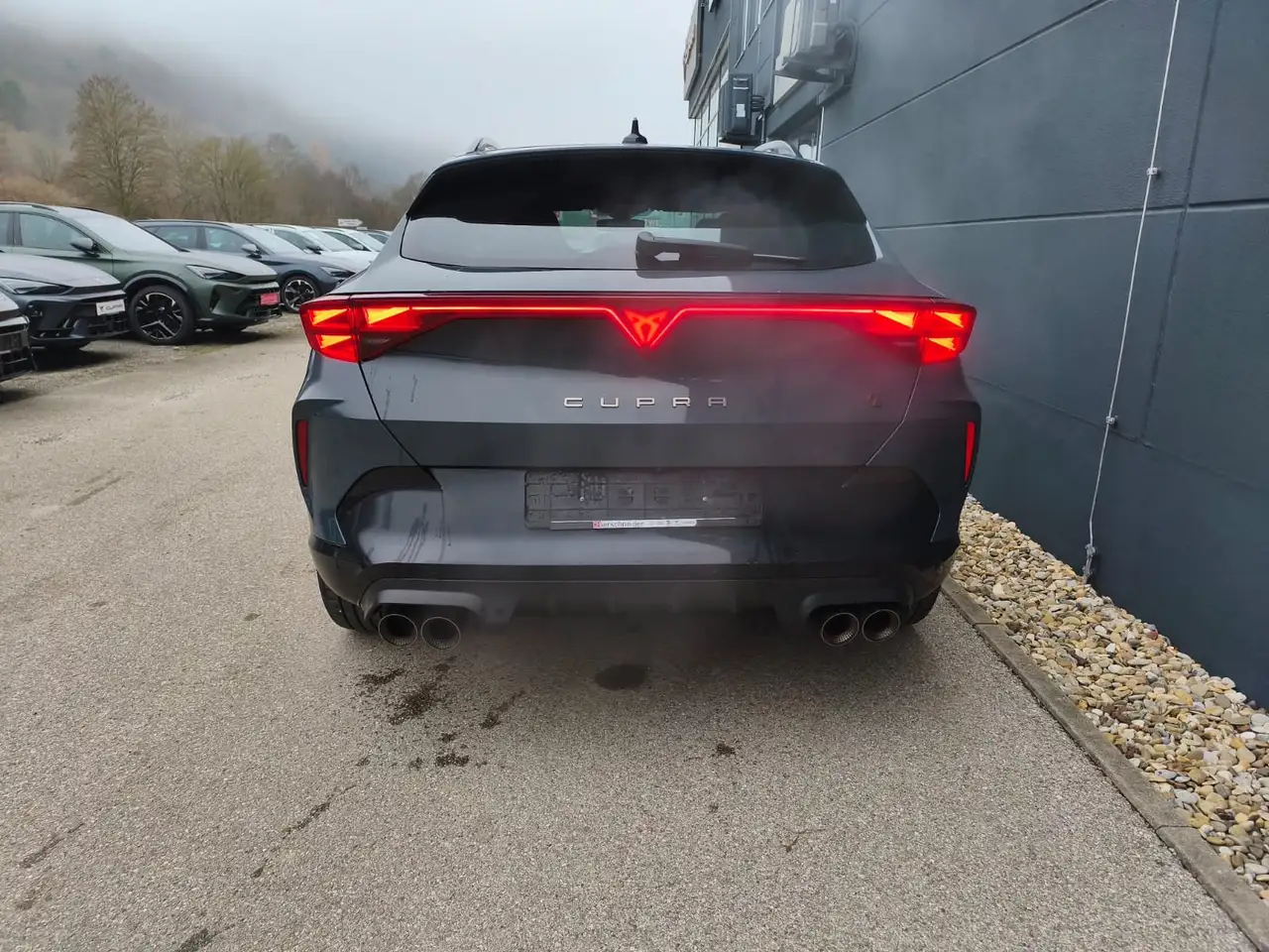 CUPRA Formentor 333 VZ AKRAPOVIC SKYLINE Sennheiser — Vehicle gallery 5