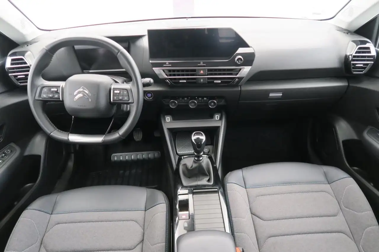 Citroen C4 1.2 PureTech Plus S&S 130 — Vehicle gallery 6