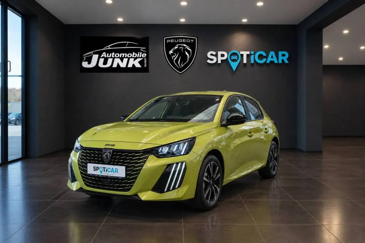 Peugeot 208 Allure HYBRID 100 e-DSC6 — Daun