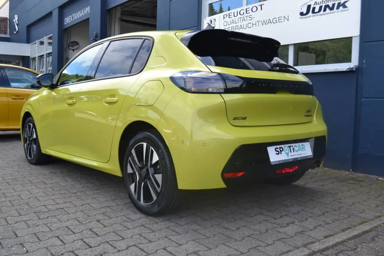Peugeot 208 Allure HYBRID 100 e-DSC6 — معرض صور السيارة 6
