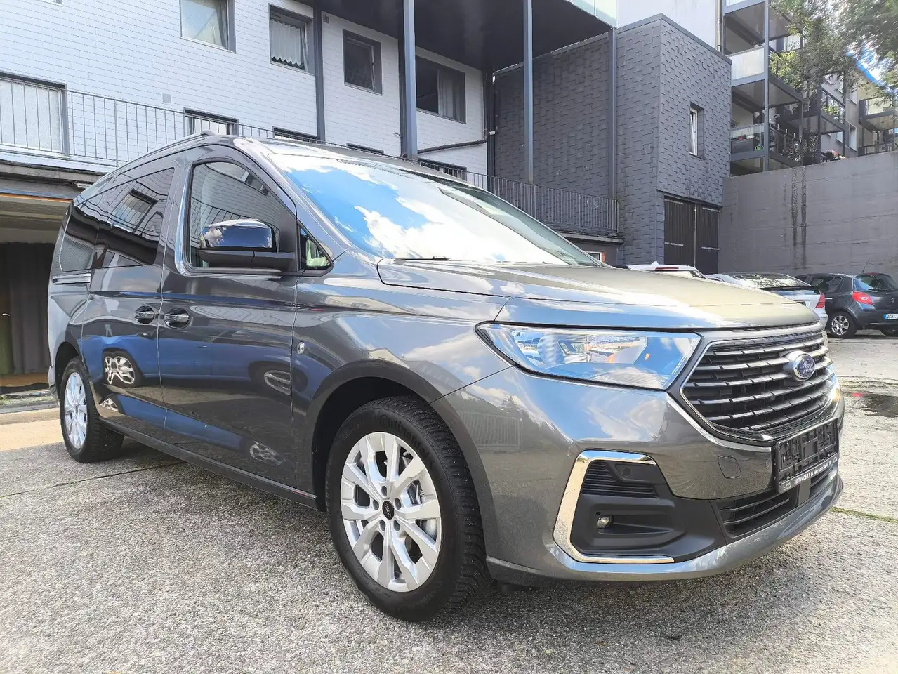 Ford Tourneo Connect Grand Tourneo Connect Titanium Rollstuhgerecht — معرض صور السيارة 8