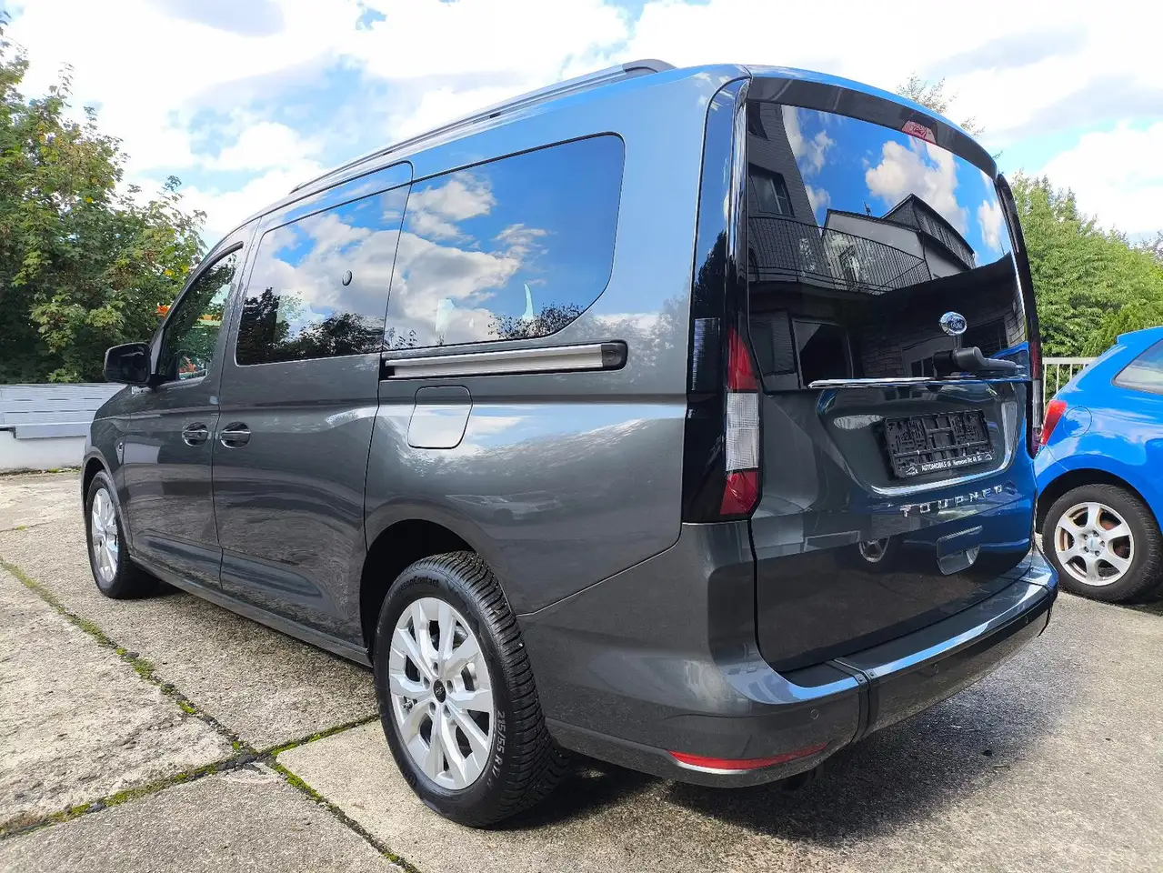 Ford Tourneo Connect Grand Tourneo Connect Titanium Rollstuhgerecht — معرض صور السيارة 4