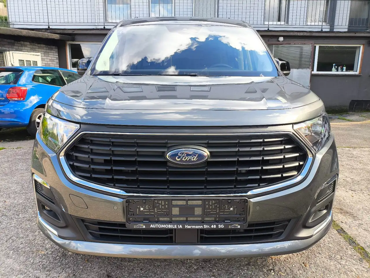 Ford Tourneo Connect Grand Tourneo Connect Titanium Rollstuhgerecht — معرض صور السيارة 9
