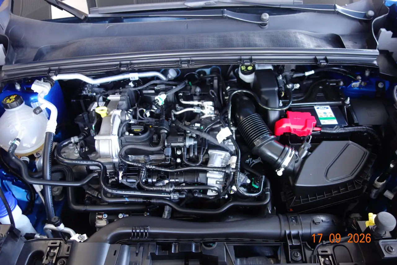 Ford Puma Puma 1.0 EcoBoost Hybrid TITANIUM — Vehicle gallery 4